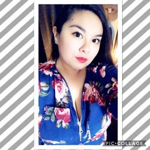 Meet your Posher, Emily